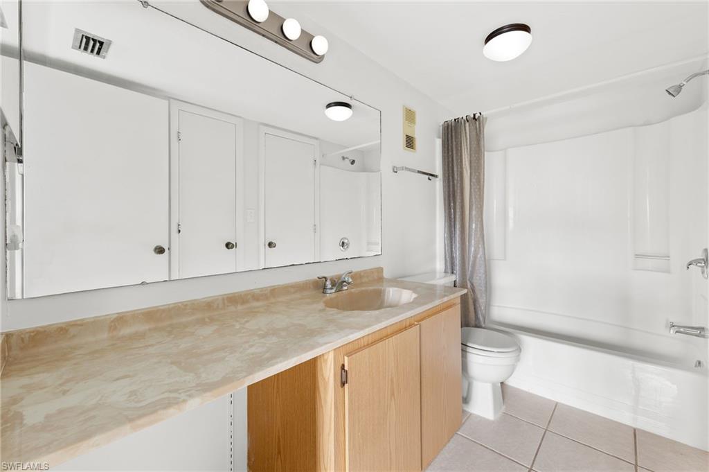 COUNTRY PINES CONDO - Residential