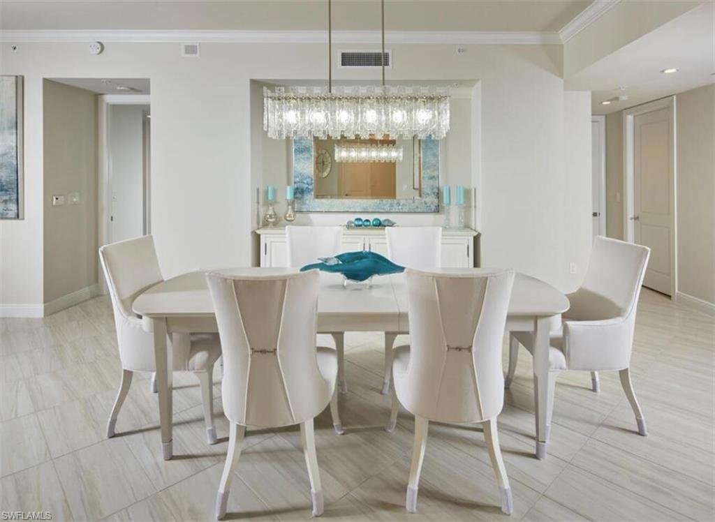 4800 Pelican Colony BLVD 202