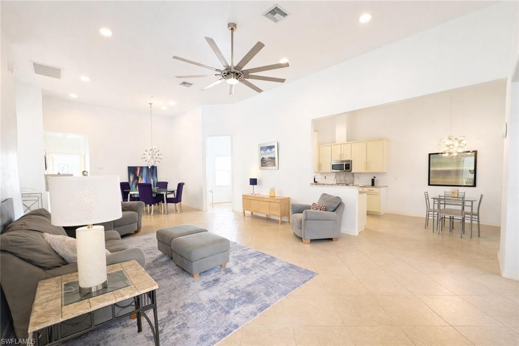 16571 Goldenrod LN 202