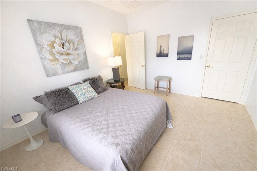 ASHTON OAKS - Residential