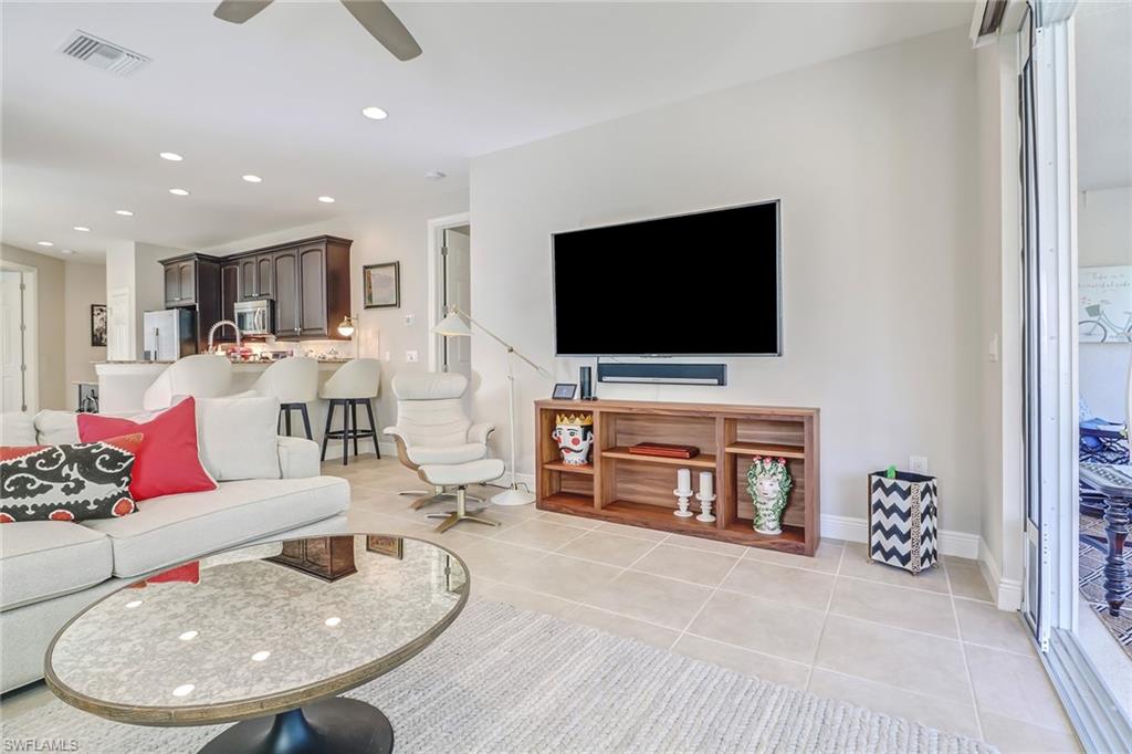 MANCHESTER SQUARE - Residential