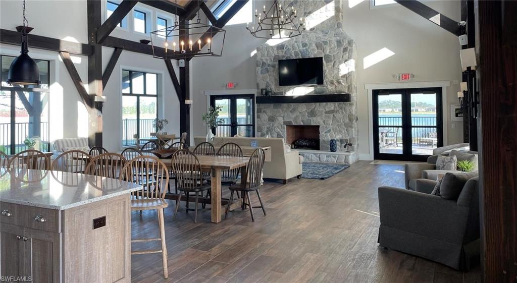 THE FLATWOODS - Residential Lease