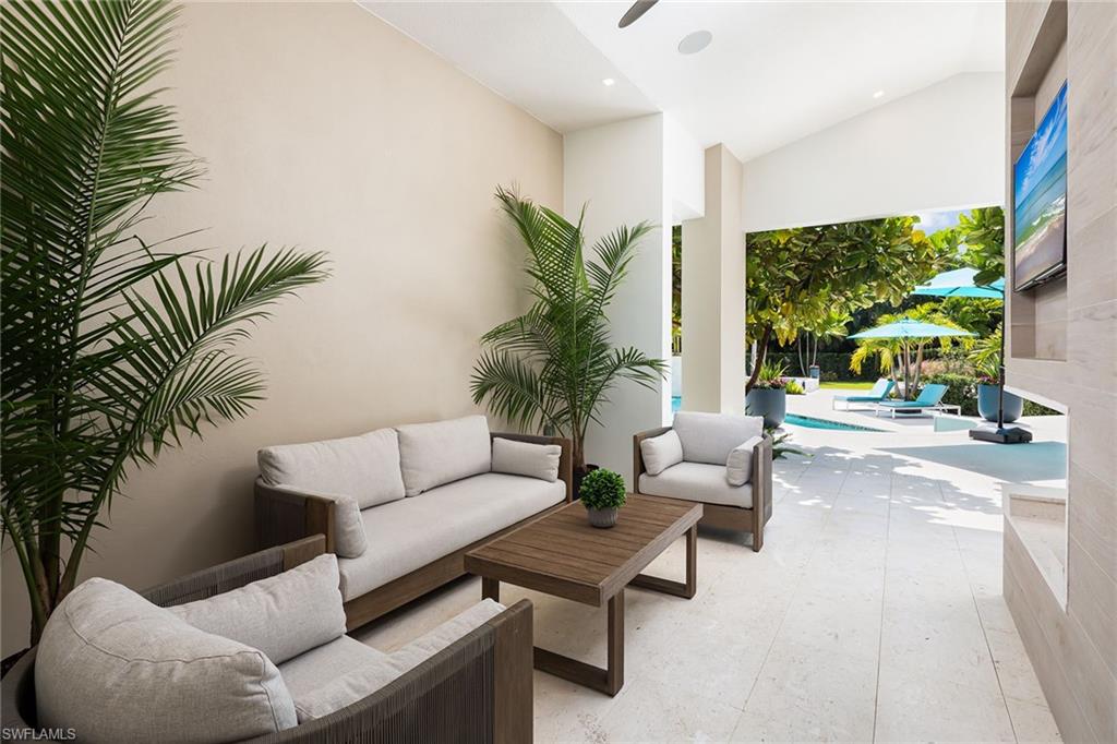 PINE RIDGE - Residential