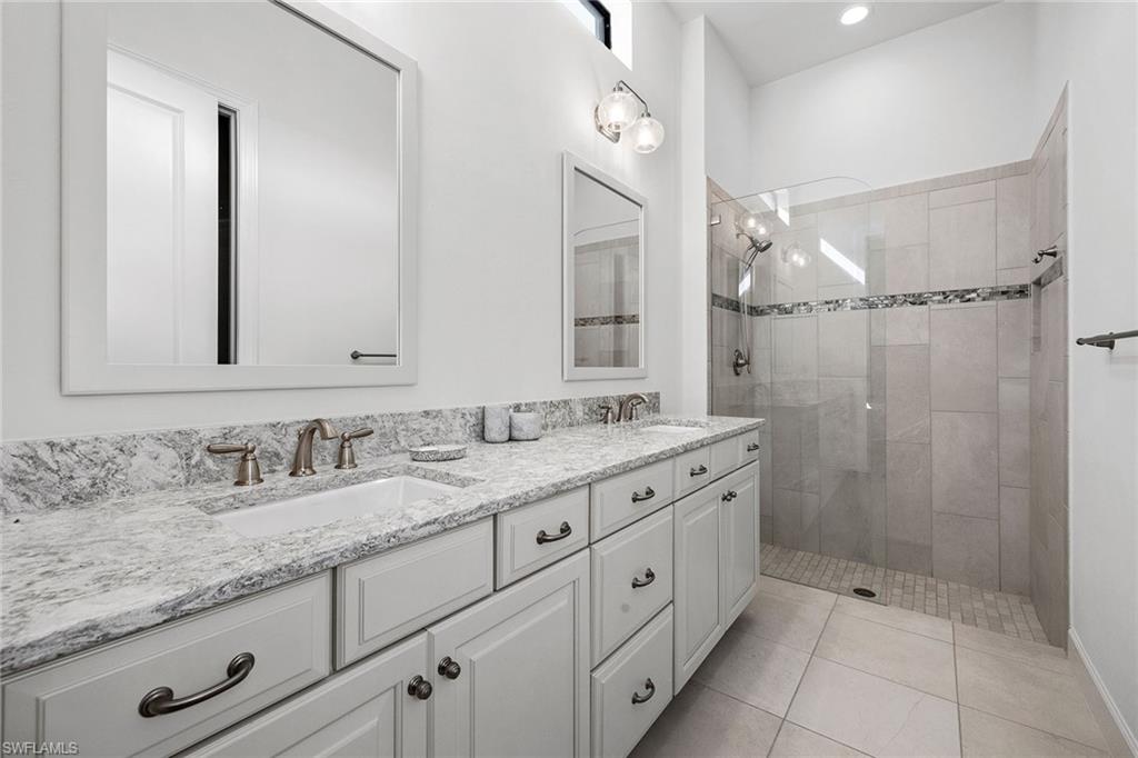 ESPLANADE - Residential