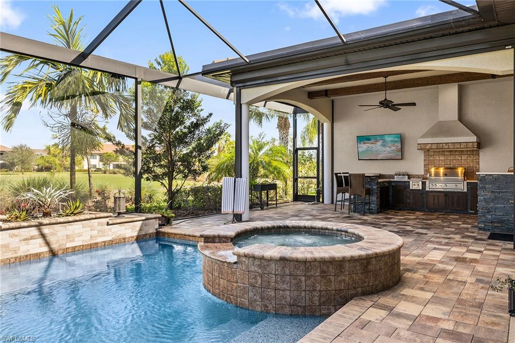 ESPLANADE - Residential