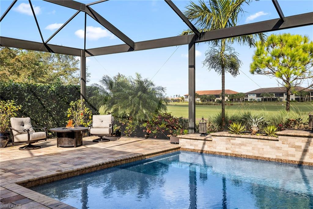 ESPLANADE - Residential