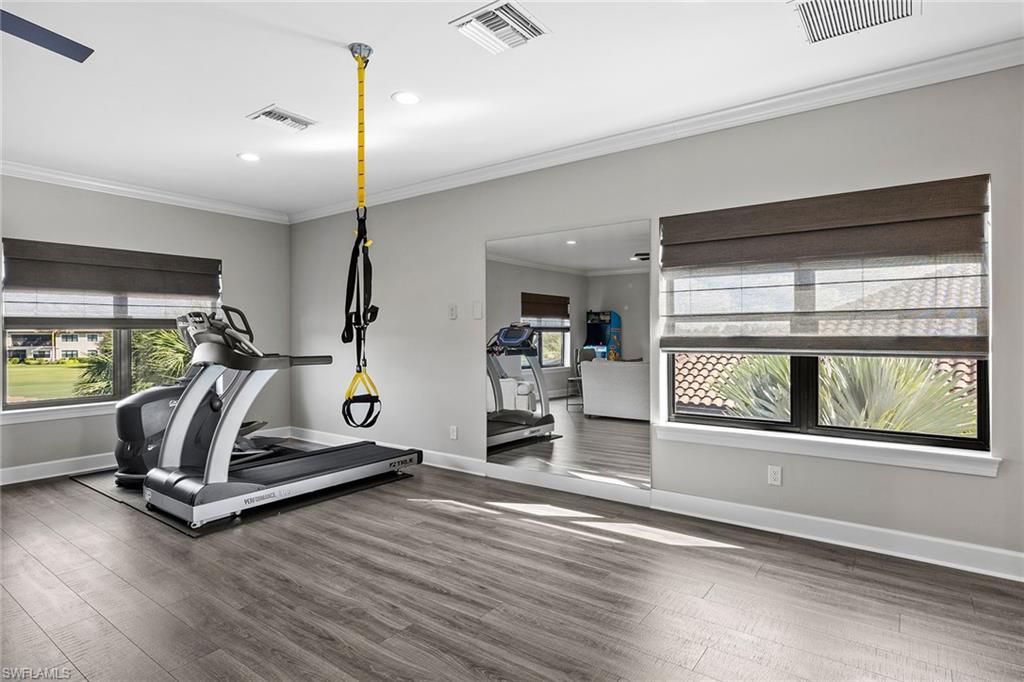 ESPLANADE - Residential