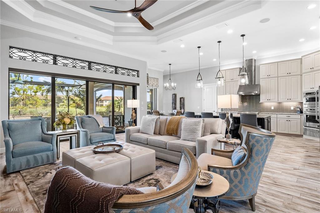 ESPLANADE - Residential