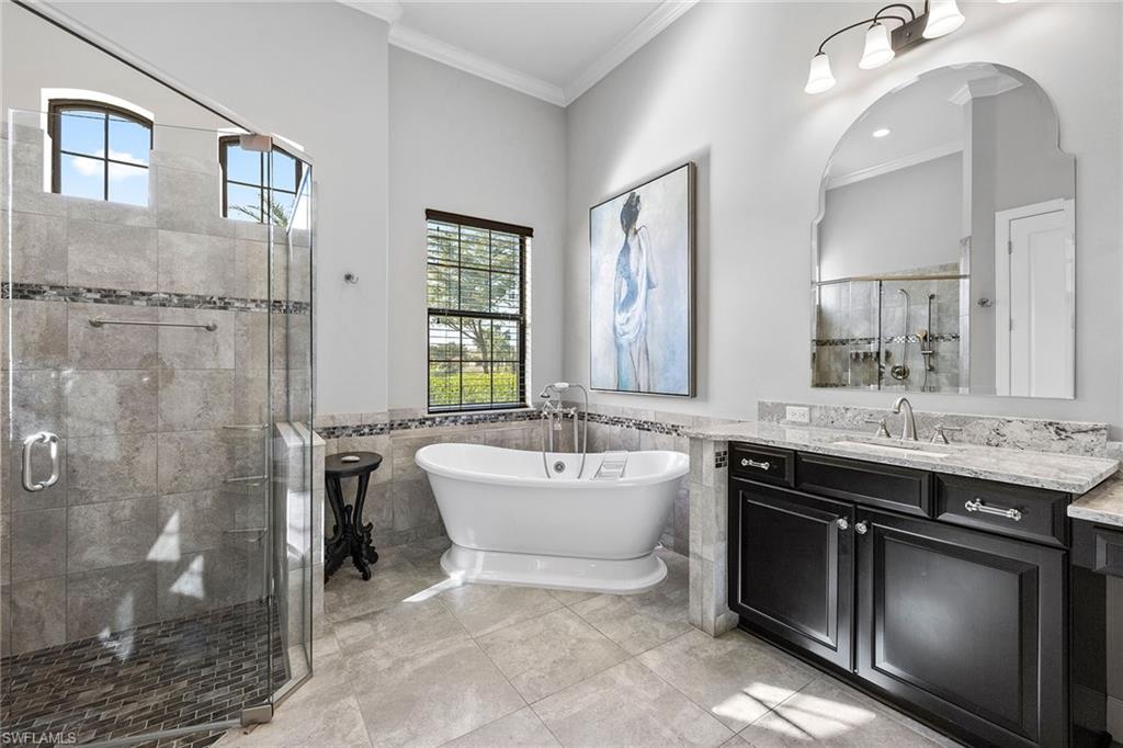 ESPLANADE - Residential