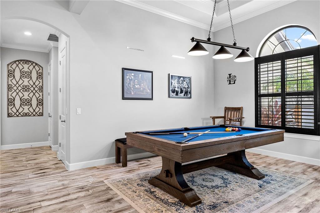 ESPLANADE - Residential