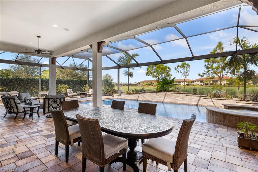 ESPLANADE - Residential