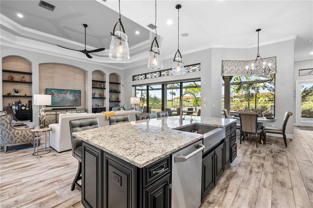 ESPLANADE - Residential