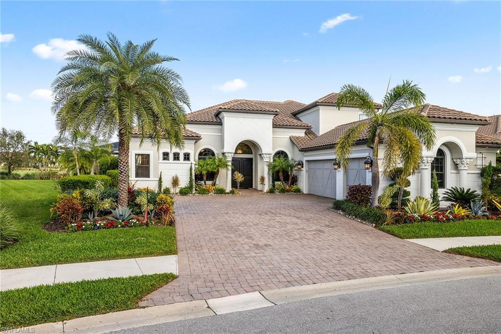 ESPLANADE - Residential