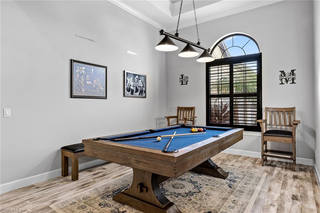 ESPLANADE - Residential