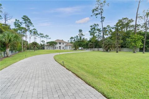 A home in NAPLES