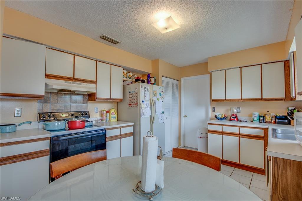 GOLDEN GATE CITY - Residential