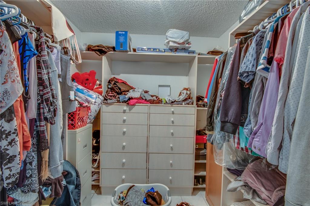 GOLDEN GATE CITY - Residential