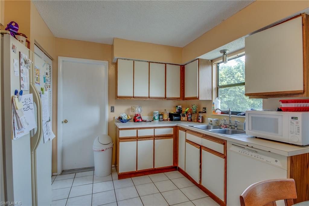 GOLDEN GATE CITY - Residential