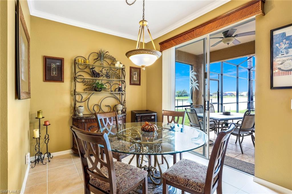 VALENCIA LAKES - Residential