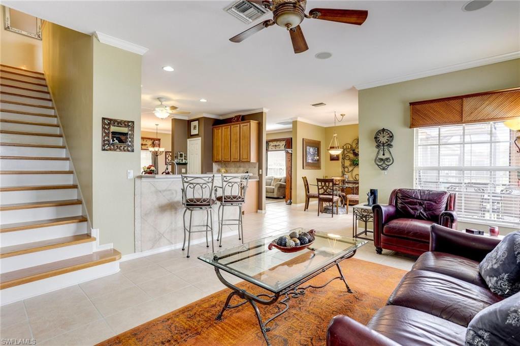 VALENCIA LAKES - Residential