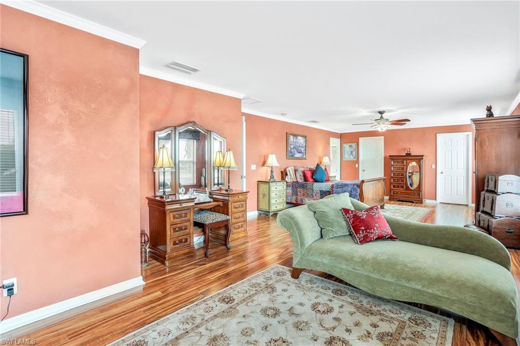 VALENCIA LAKES - Residential