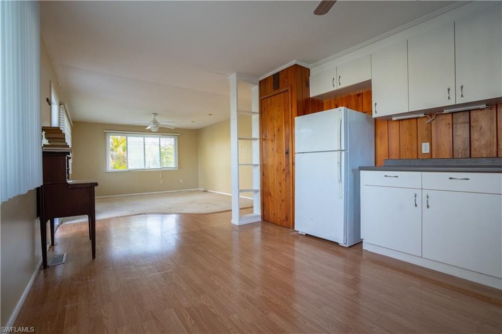 ISLAND SHORES - Residential