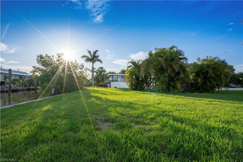 ISLAND SHORES - Residential