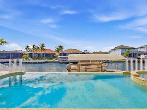 Photo of 316 Flamingo AVE, NAPLES, FL 34108 (MLS # 226037381)