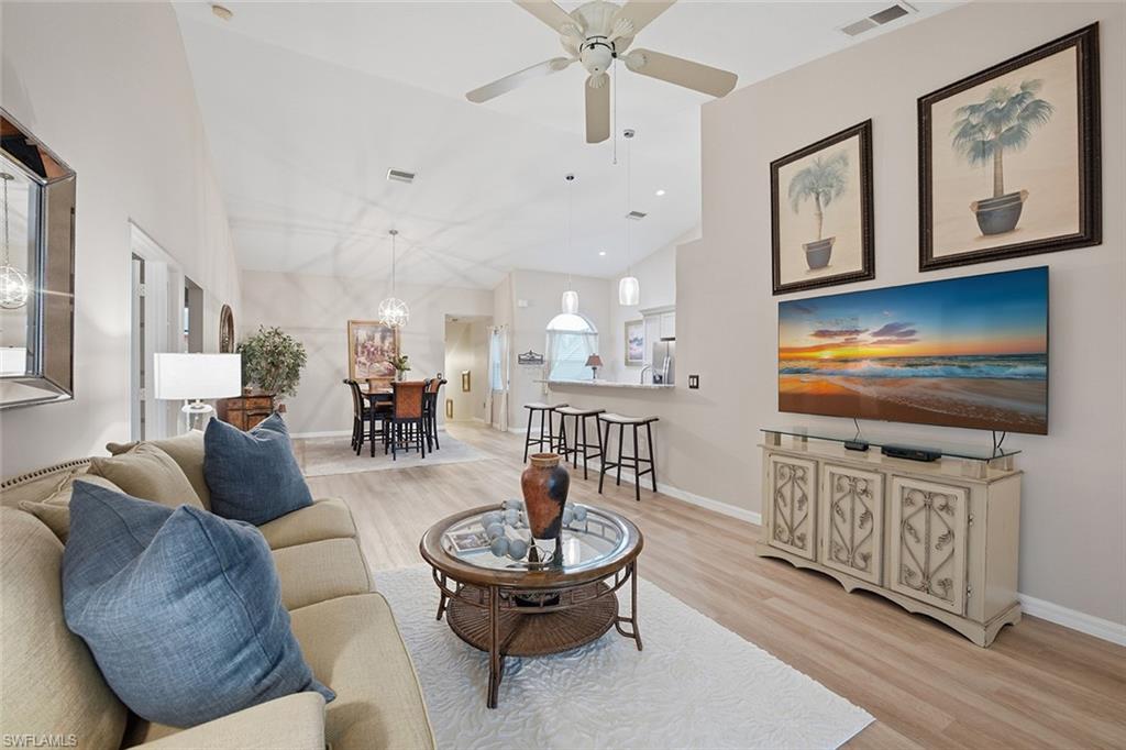 6810 Huntington Lakes CIR 202