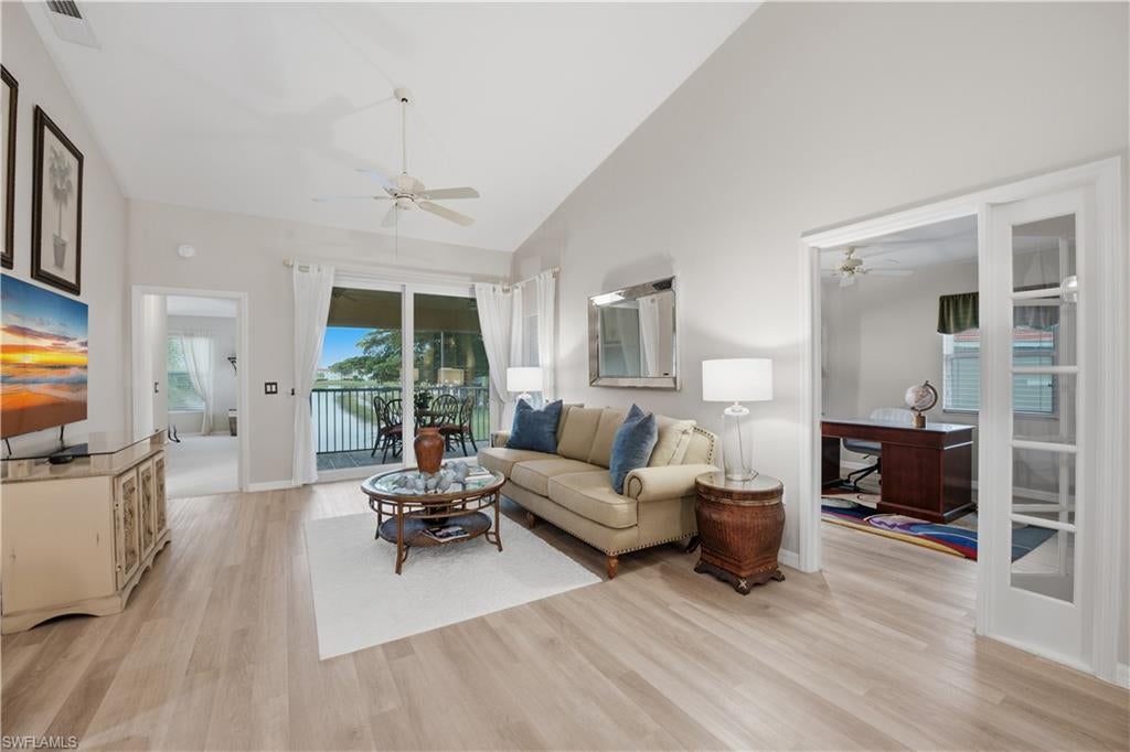 6810 Huntington Lakes CIR 202