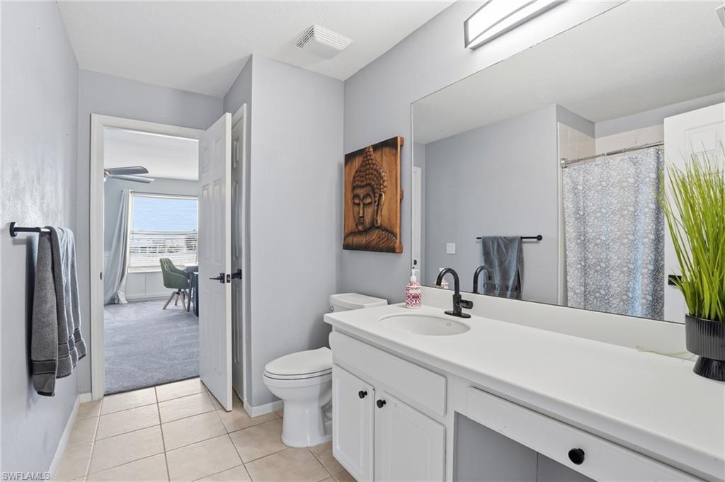 VALENCIA LAKES - Residential