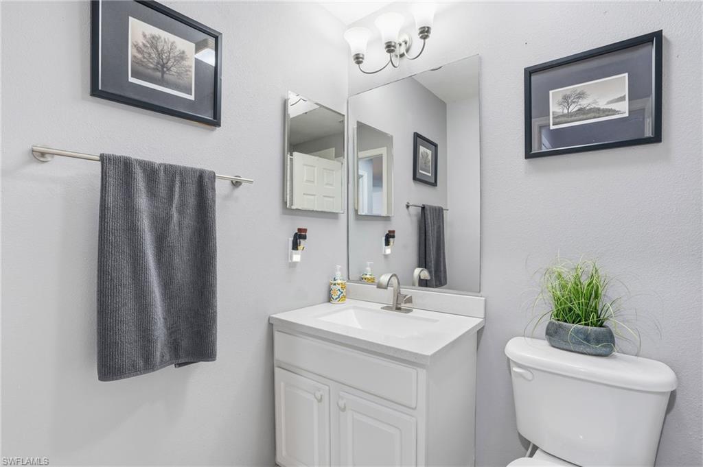 VALENCIA LAKES - Residential