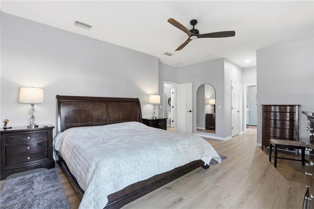 VALENCIA LAKES - Residential