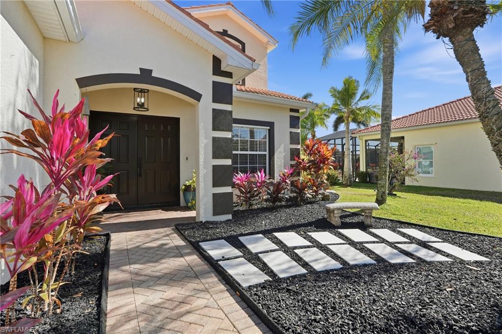 VALENCIA LAKES - Residential