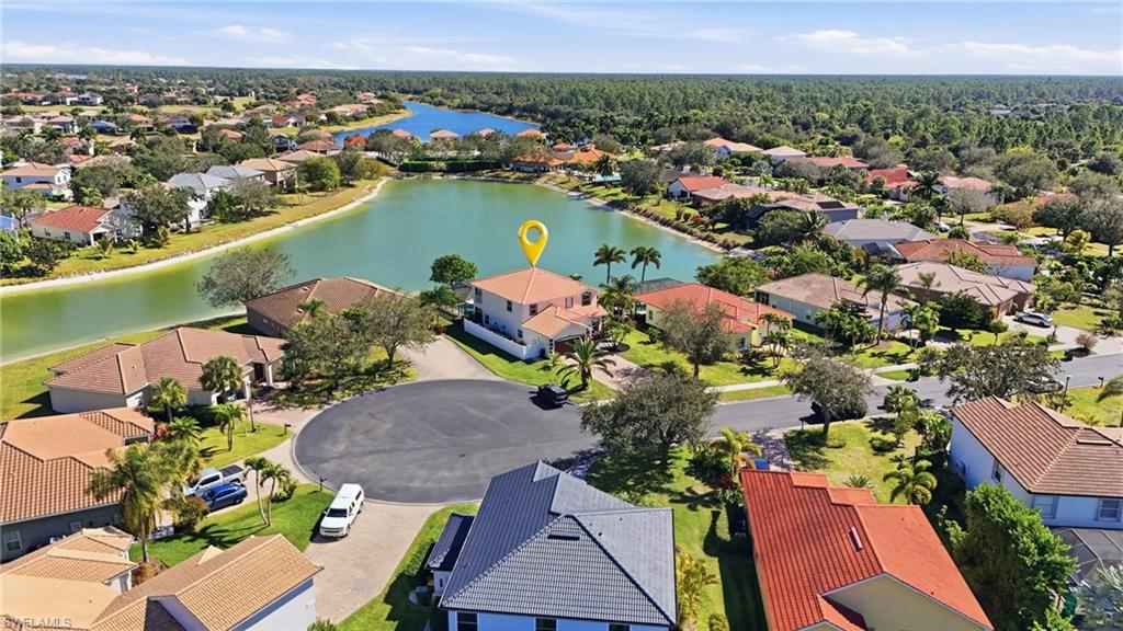 VALENCIA LAKES - Residential