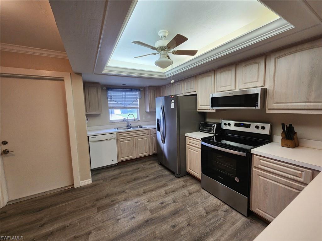 WAYWARD WIND - Residential