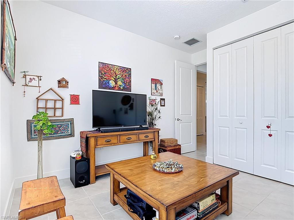 MAPLE RIDGE - Residential