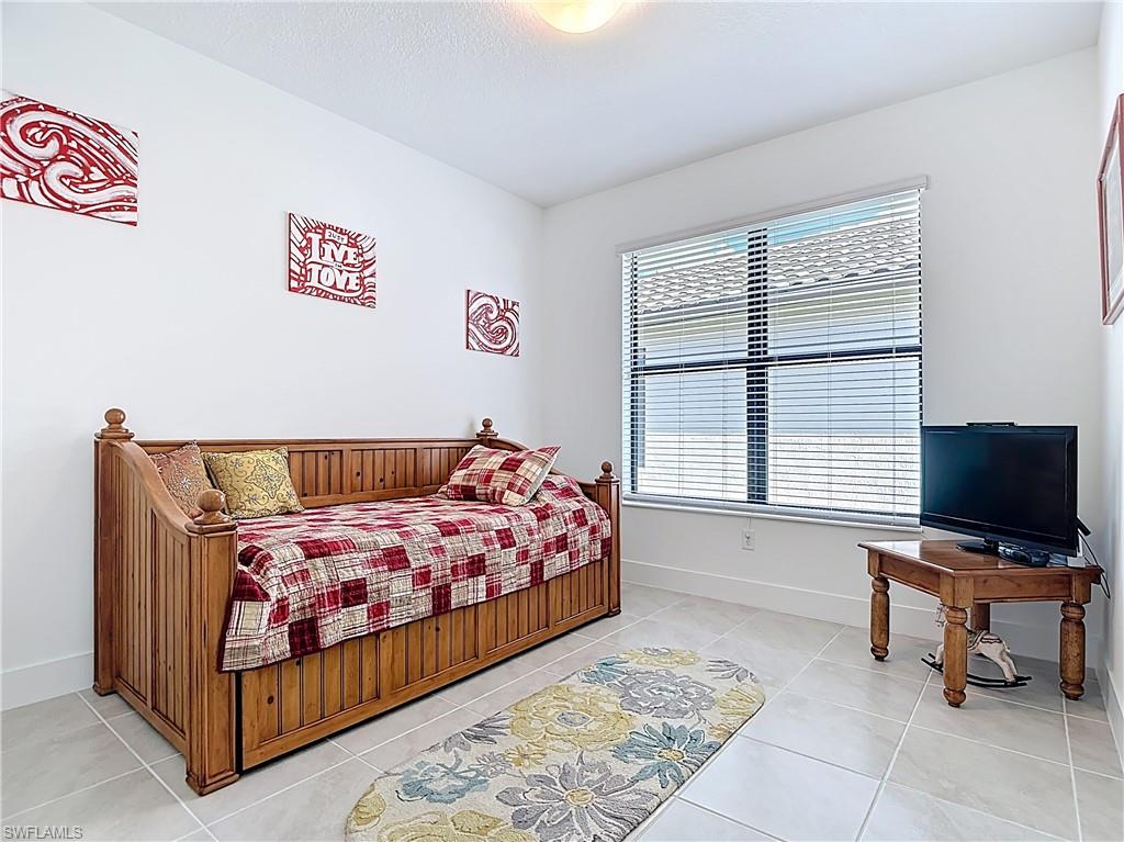 MAPLE RIDGE - Residential