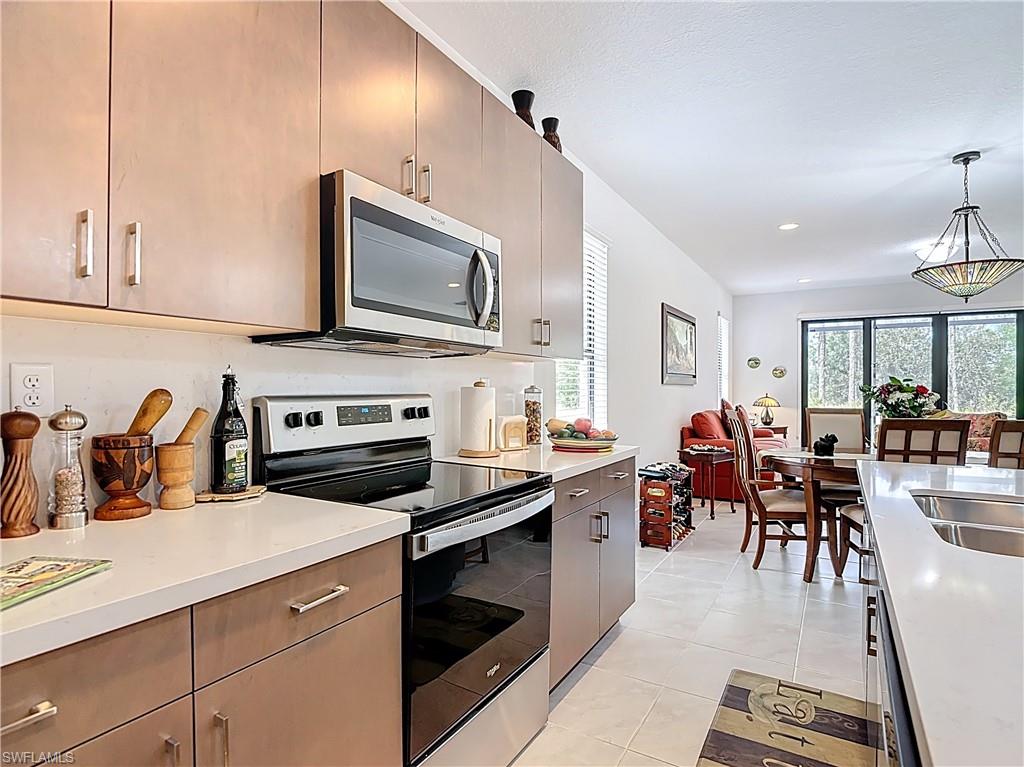 MAPLE RIDGE - Residential