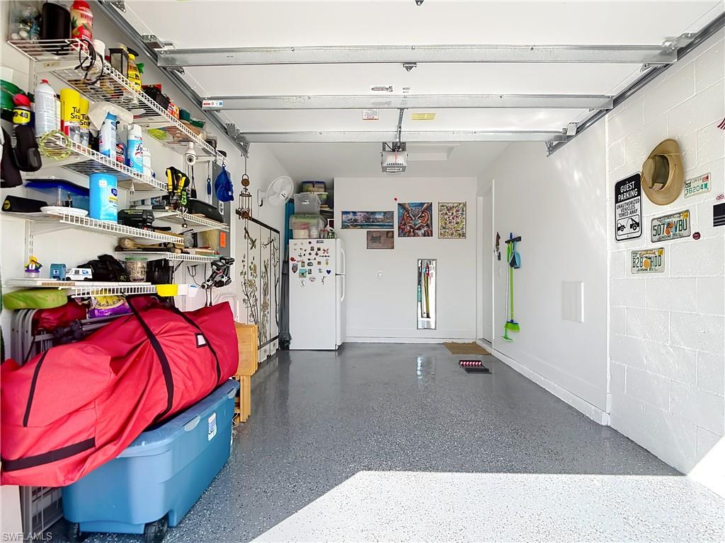 MAPLE RIDGE - Residential