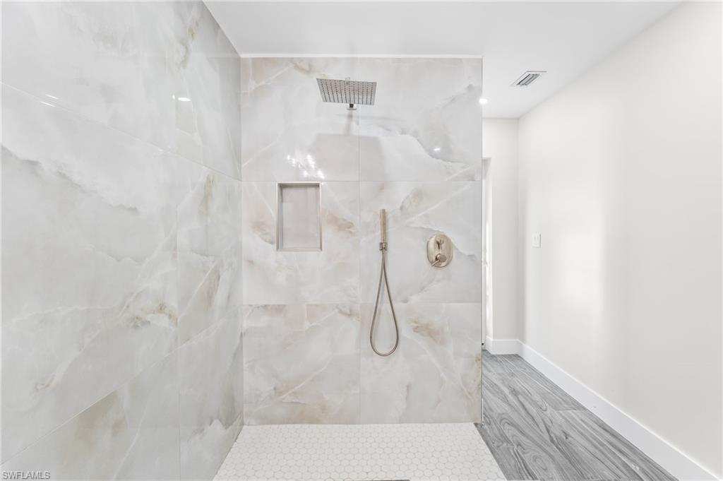 TAHITIAN SHORES - Residential