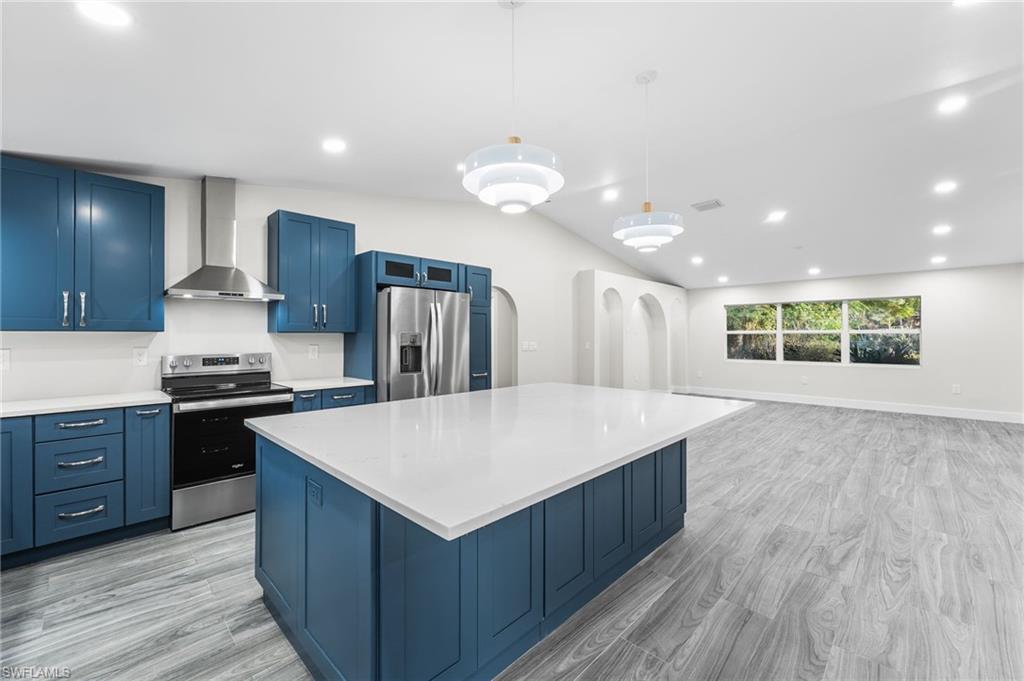 TAHITIAN SHORES - Residential