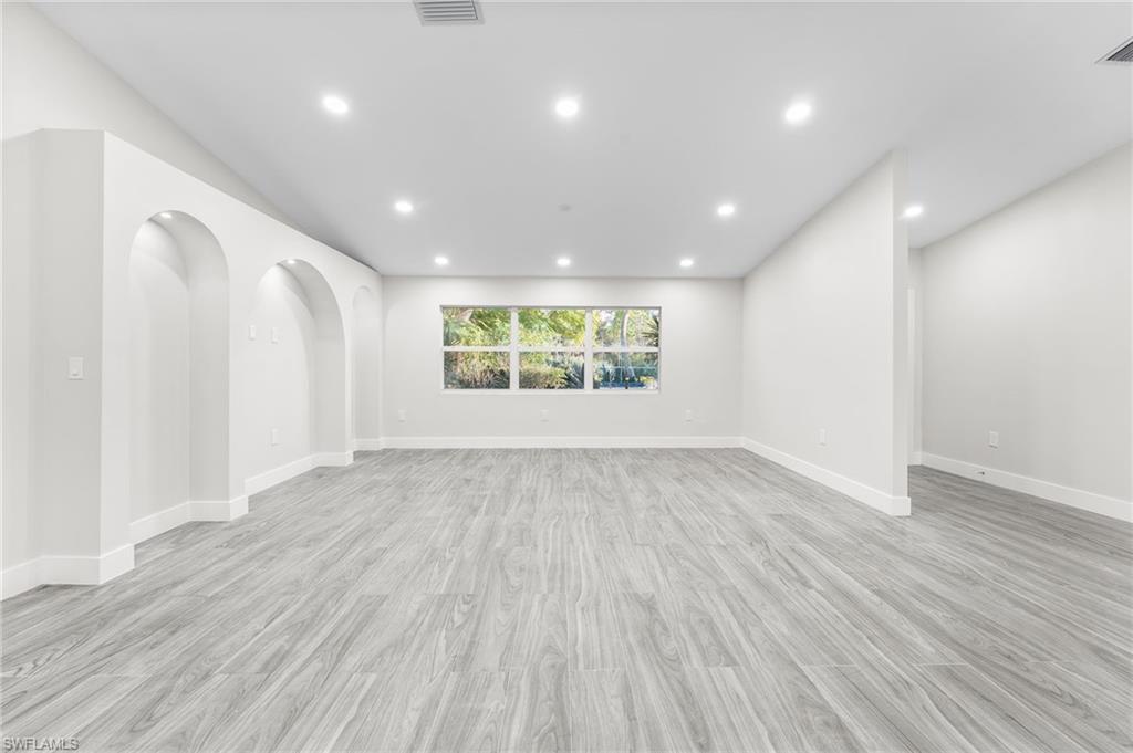 TAHITIAN SHORES - Residential