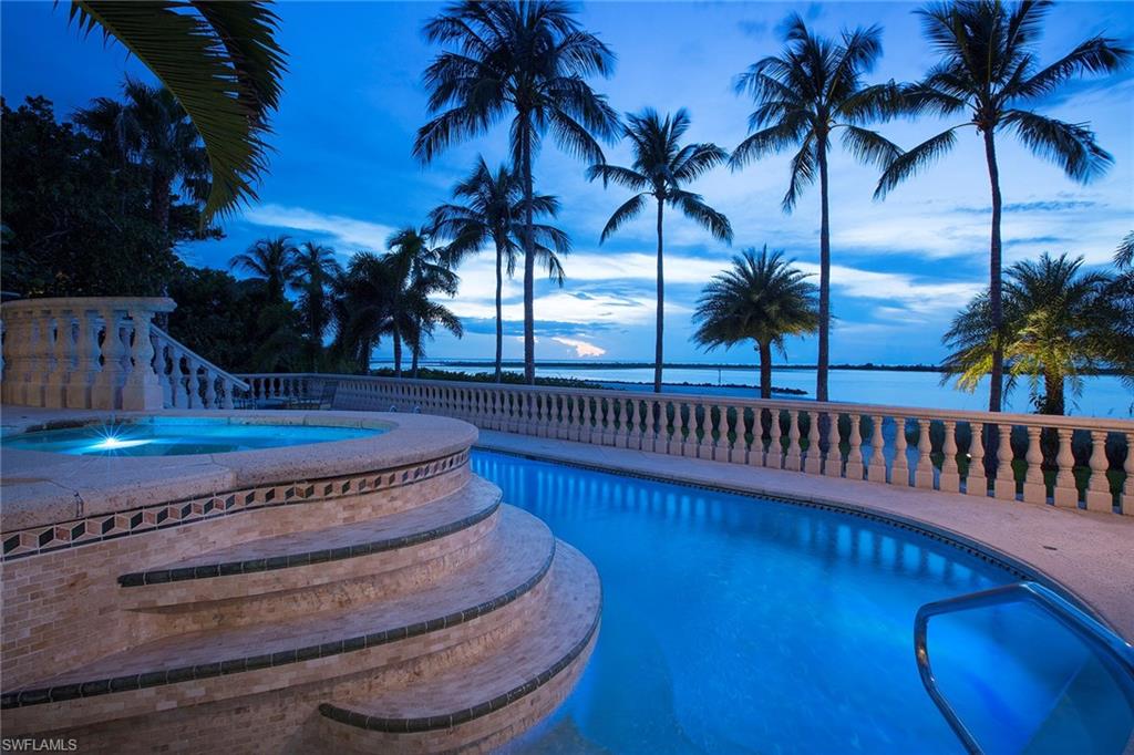 HIDEAWAY BEACH - Residential