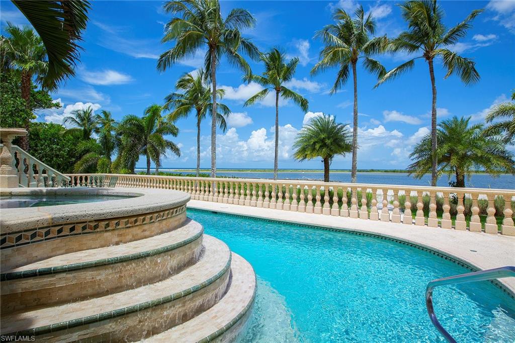 HIDEAWAY BEACH - Residential