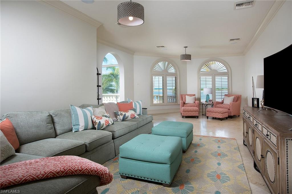 HIDEAWAY BEACH - Residential