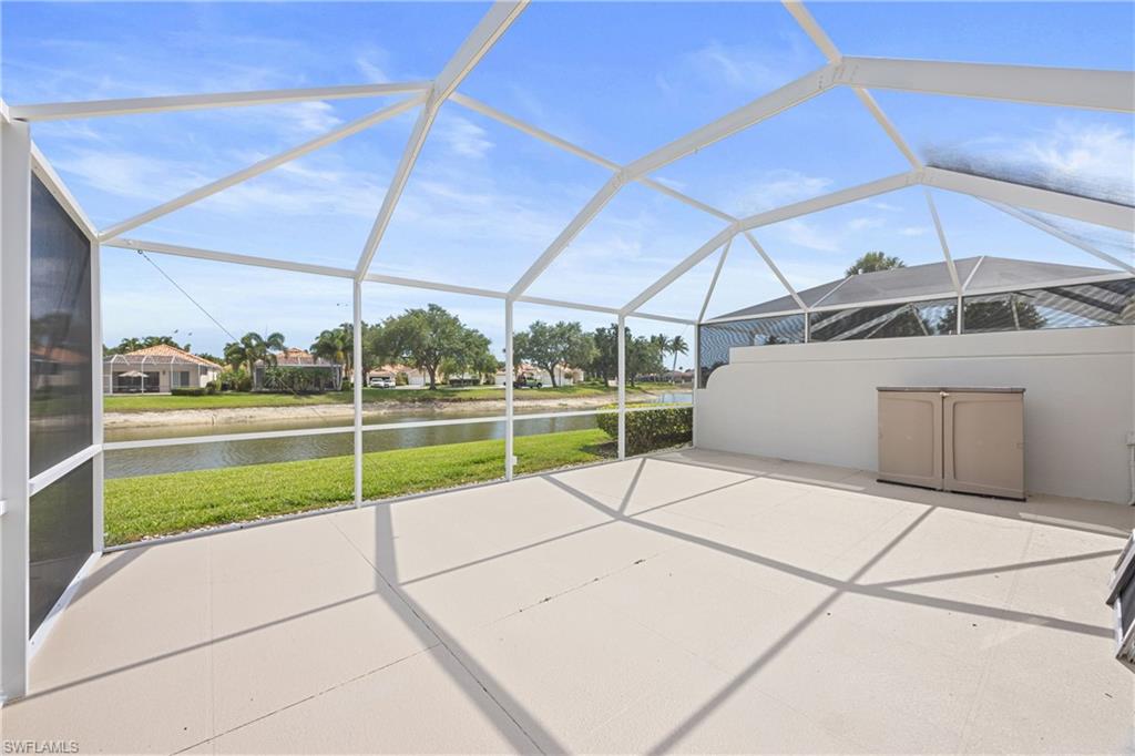 VILLAGE WALK - Residential