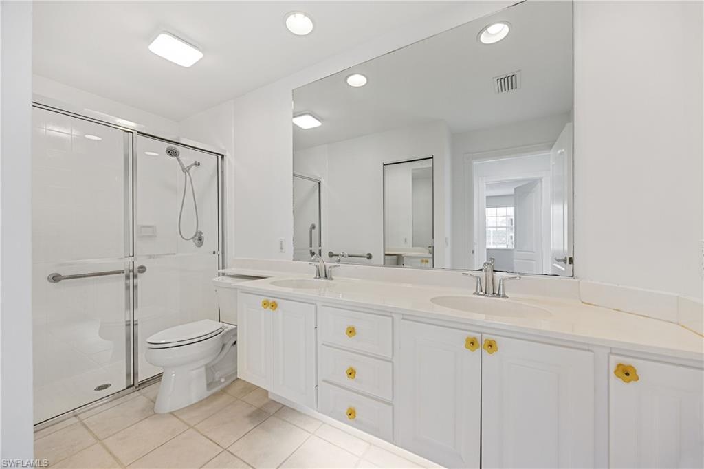 VILLAGE WALK - Residential