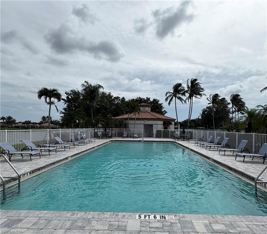 VILLAGE WALK - Residential