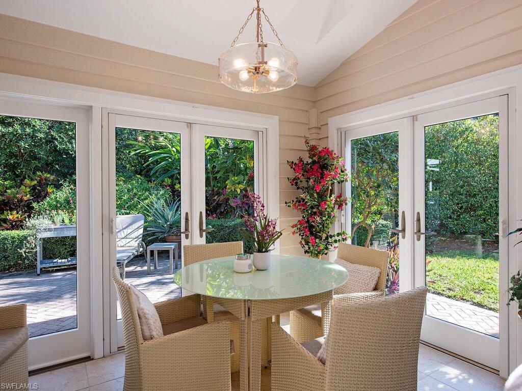 VILLAS AT PELICAN BAY - Residential